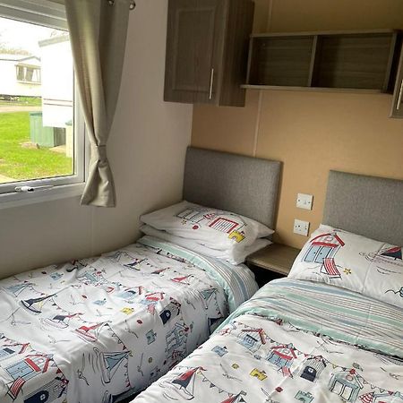 Parkdean Cherry Tree Holiday Park Burgh Castle Belton with Browston Esterno foto