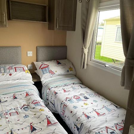 Parkdean Cherry Tree Holiday Park Burgh Castle Belton with Browston Esterno foto