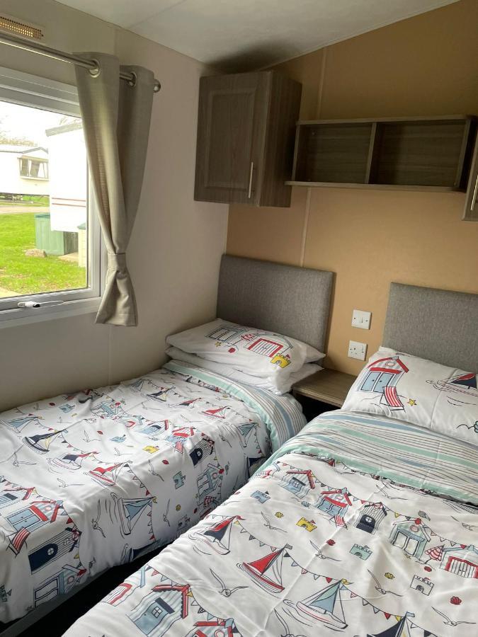 Parkdean Cherry Tree Holiday Park Burgh Castle Belton with Browston Esterno foto